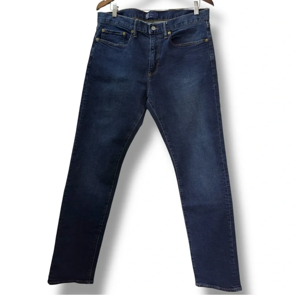 GAP | NWOT Bangladesh Men's Dark Blue Slim Straight-Leg Jeans (size 34x32)